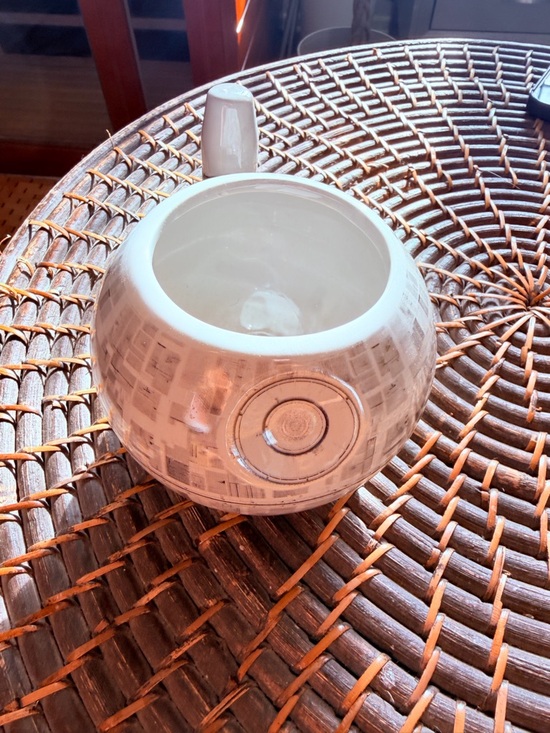 Zak Other - Ceramic Round White Glazed Mug with Subtle Pattern